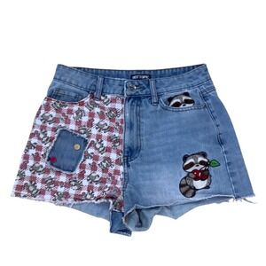 Hot Topic Womens Raccoon Gingham Patchwork Denim Shorts Blue Size 3 Cut Offs